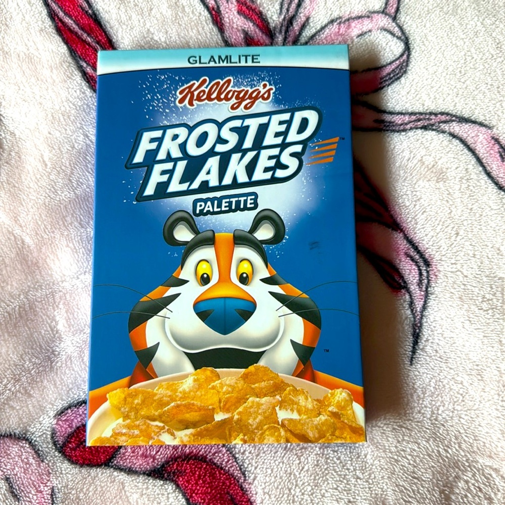 Glamlite Frosted Flakes palette